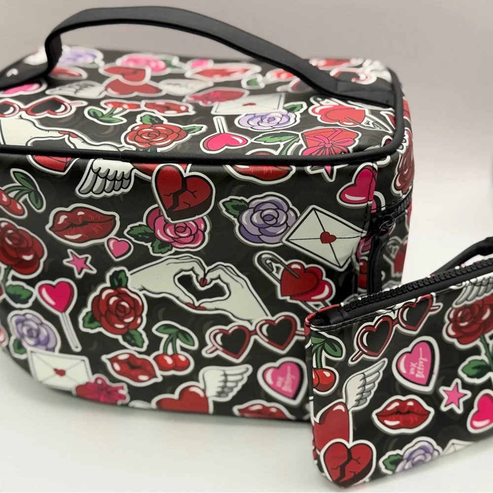 betsey johnson cosmetic bag set - Picture 2 of 9
